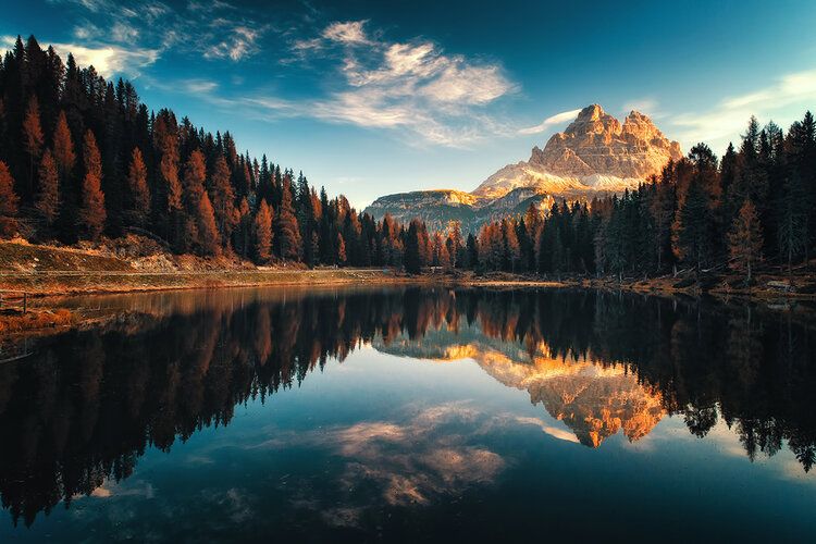 Mural of Lago Antorno with Dolomite peaks, ideal for indoor and outdoor spaces.