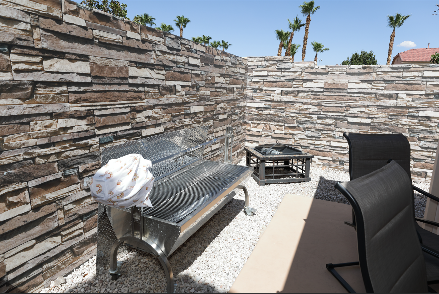 1340 - Modern Brick Elegance, Panoramic