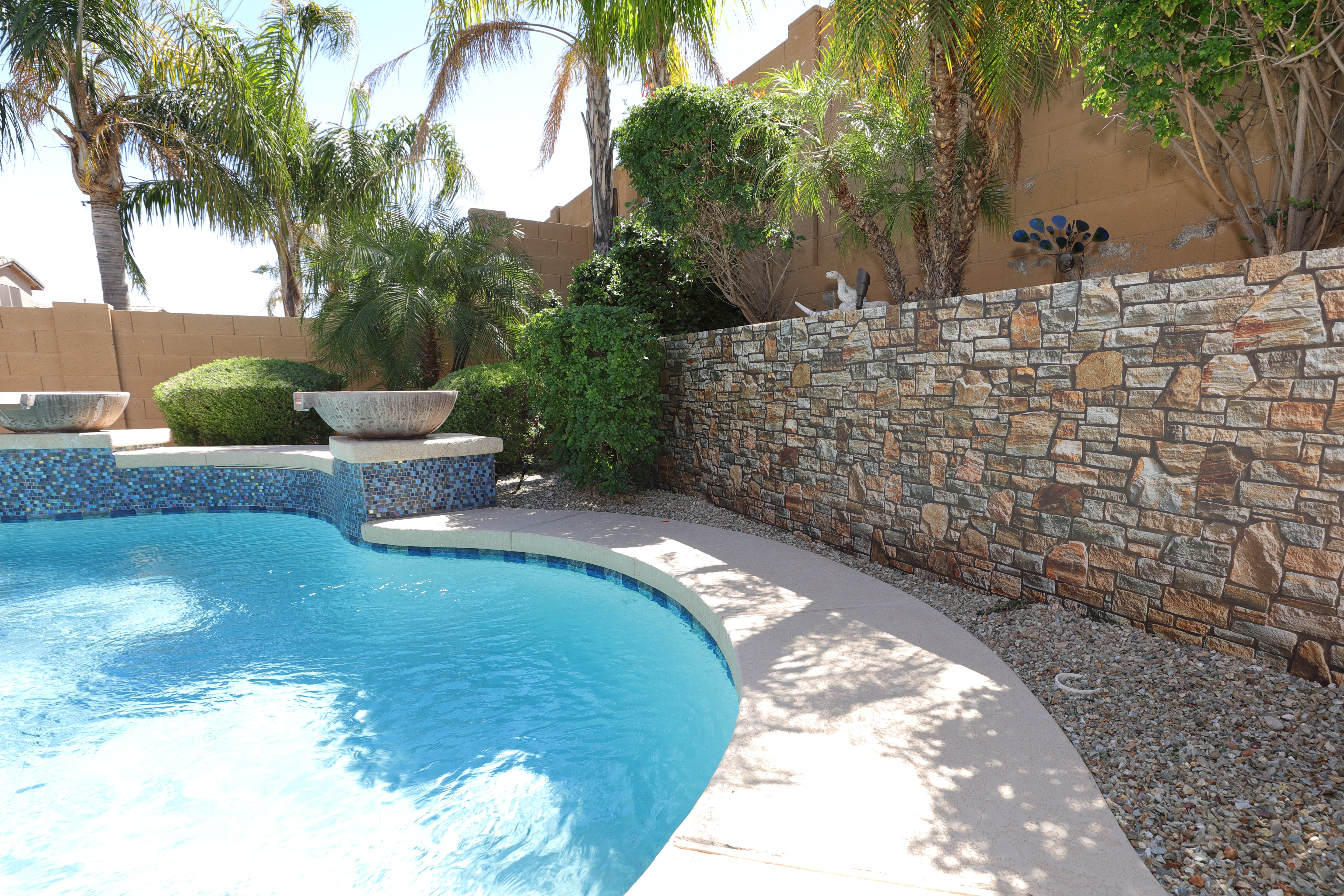 4576 - Colorburst Masonry, Panoramic